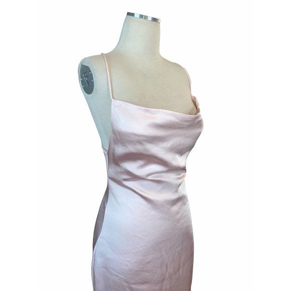Superdown Dress Billie Drape Midi in Blush Pink Satin - Picture 5 of 8